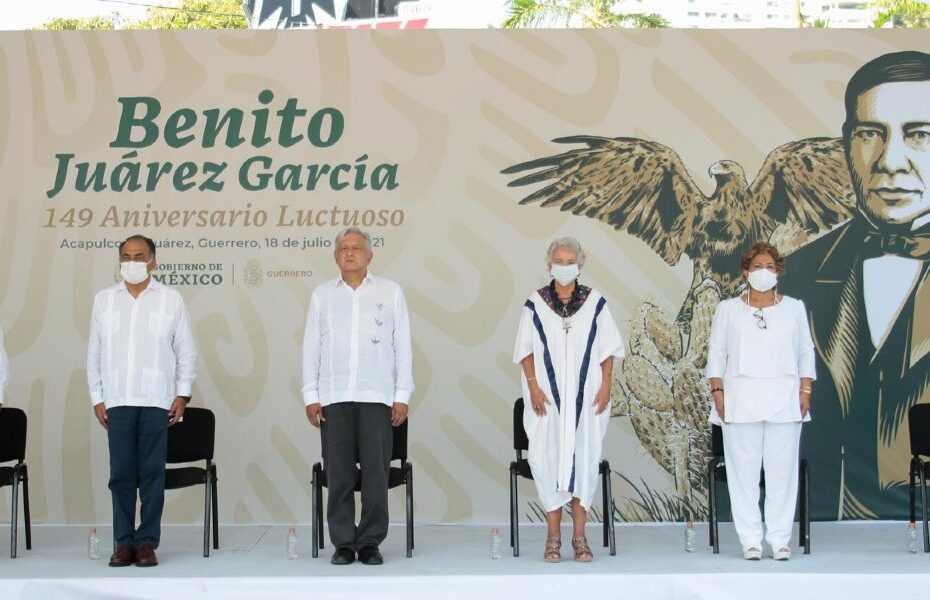 Conmemora López Obrador aniversario luctuoso de Benito Juárez