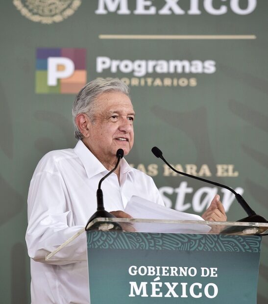 Regreso a clases presenciales en agosto es inminente, sentencia López Obrador