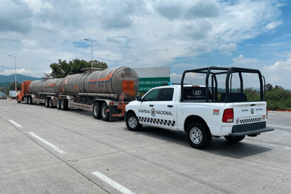 Recupera Guardia Nacional más de 100 mil litros de combustible robado en Jalisco