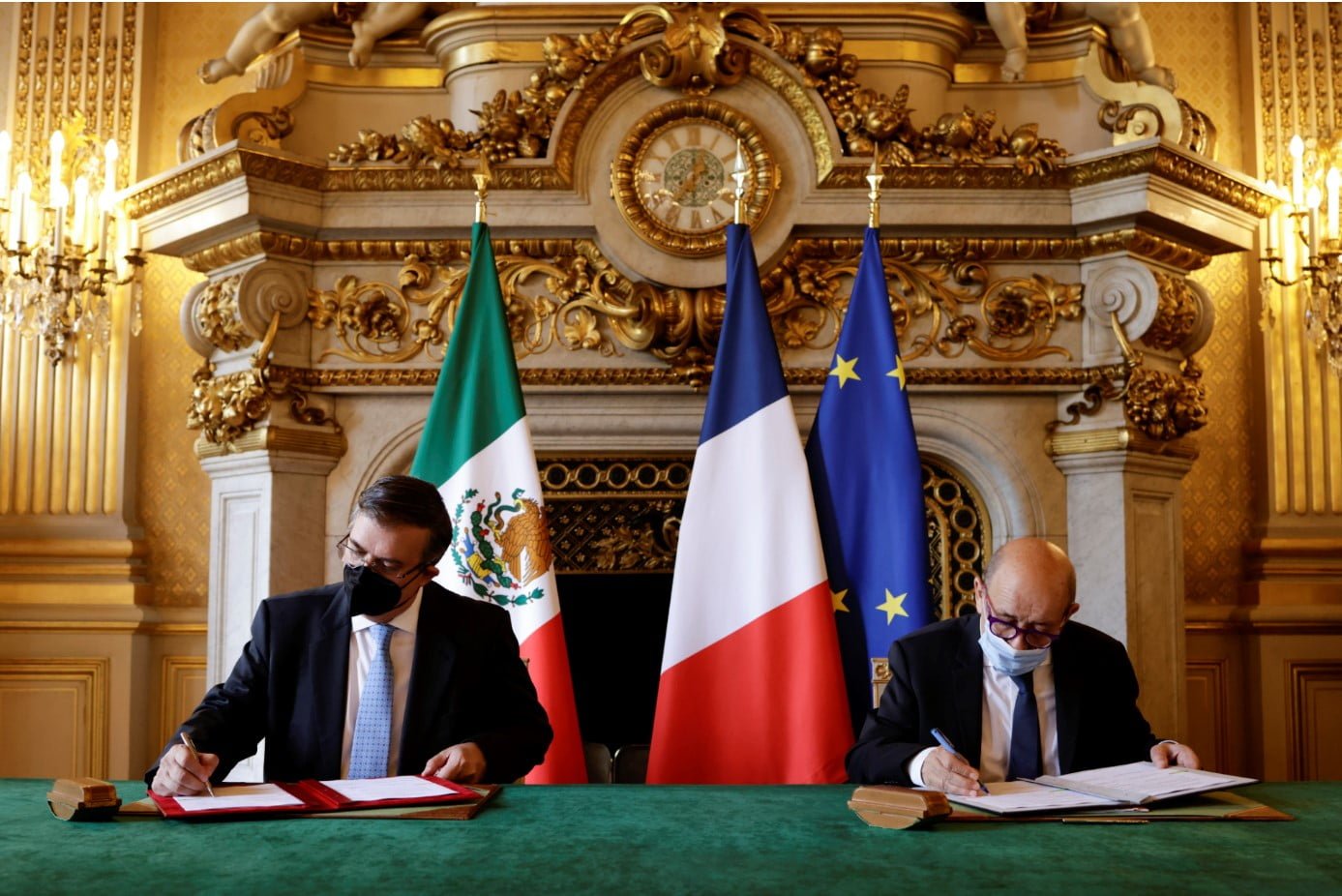 Portegerán unidos México y Francia bienes culturales; Ebrard signa convenio