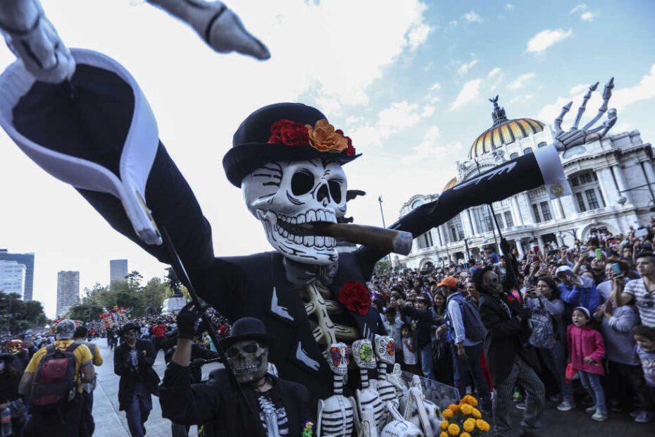 Anuncian protocolos para disfrutar Desfile de Día de Muertos 2021