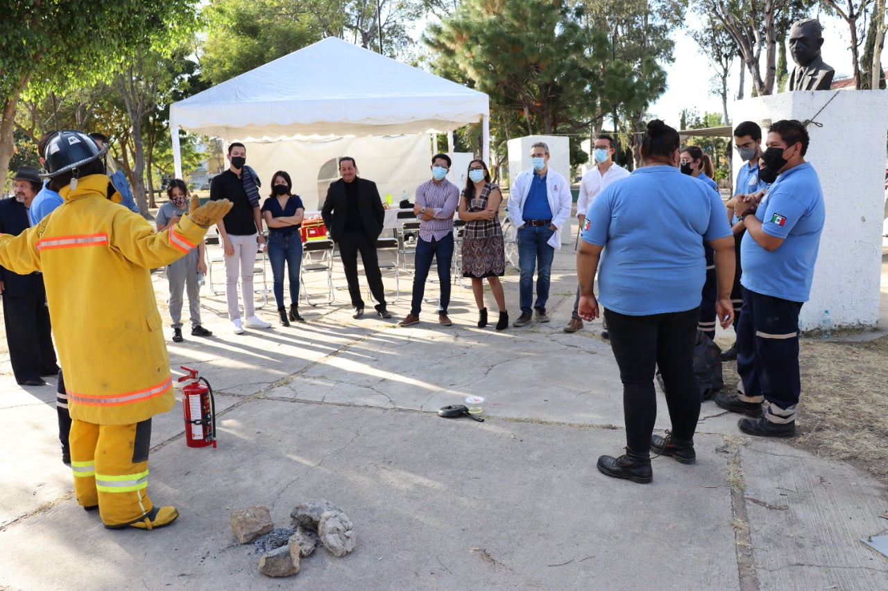 Iknelia medik curso de proteccion civil