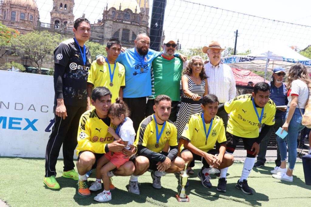 Impulsan que jóvenes encuentren oportunidad de desarrollo profesional en futbol
