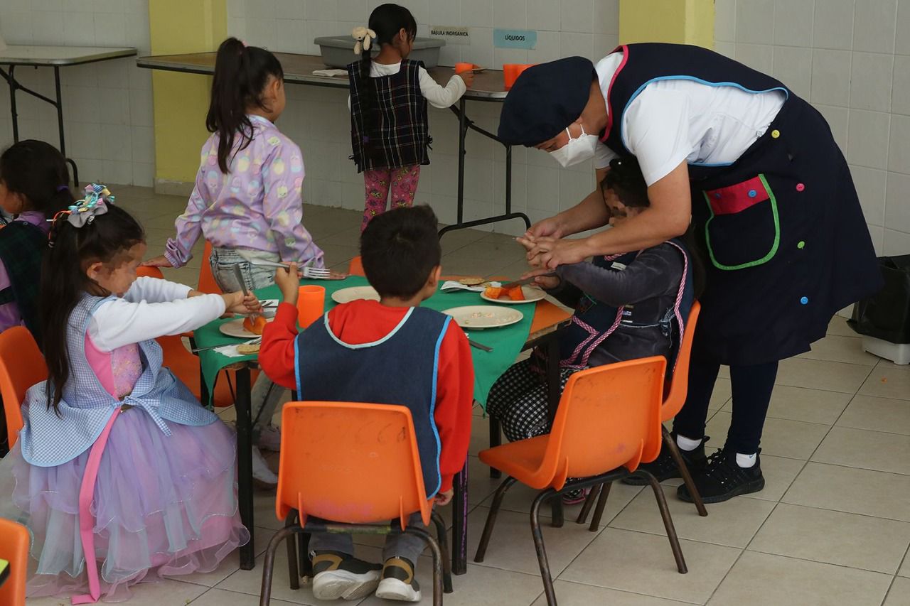 Issste actualiza guía básica de alimentación