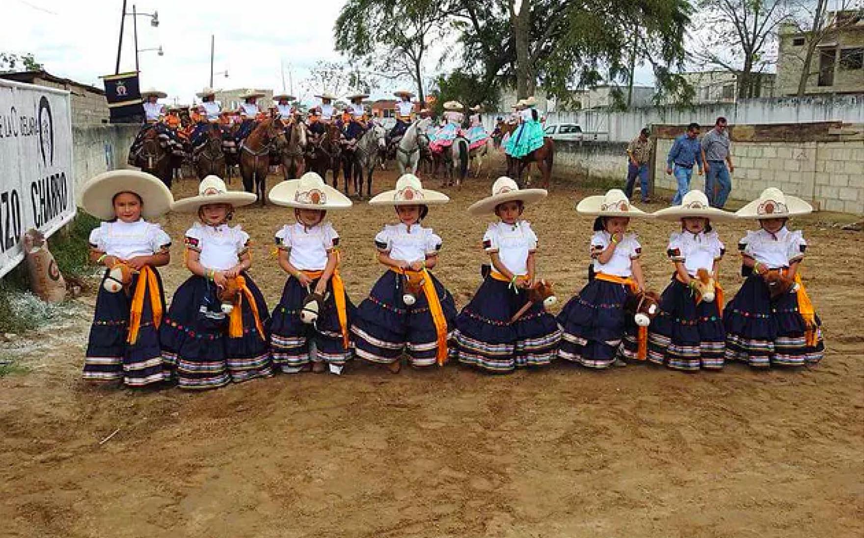 Inauguran primer Academia Deportiva de escaramuzas en San Martín Hidalgo