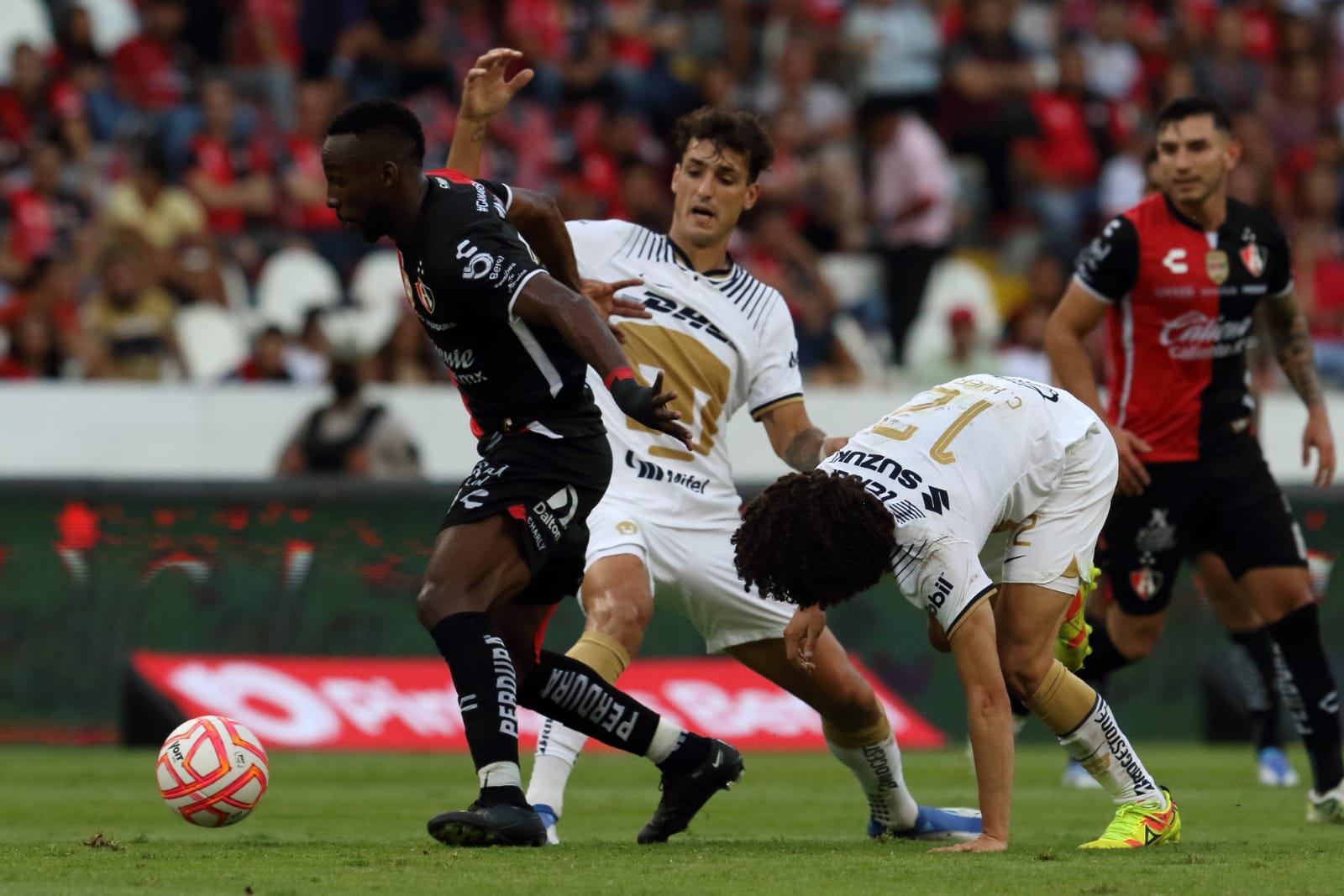 Atlas y Pumas 0-0, colero empate