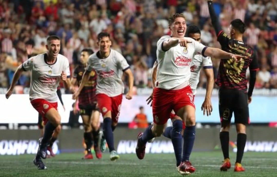 Chivas gana 1-2 en su visita a Tijuana, Imparables los de Cadena