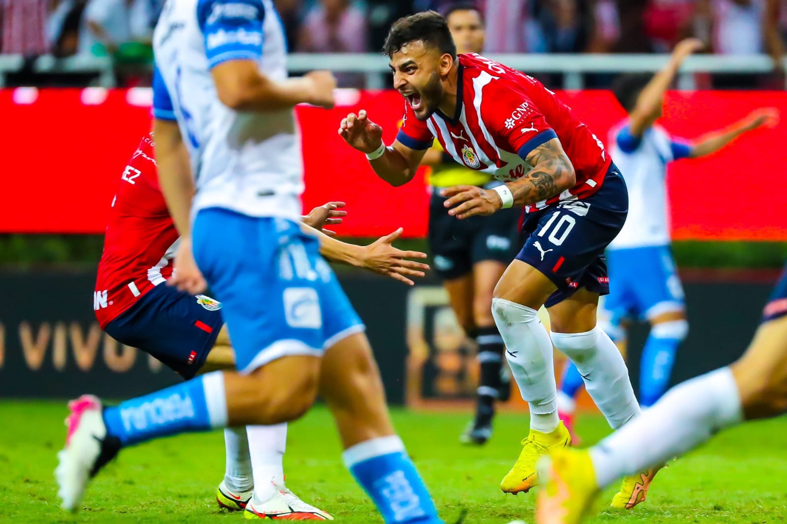Chivas derrota al Puebla ¡Quien detiene al Rebaño!