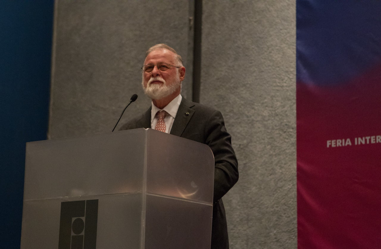 Alberto Manguel será reconocido en la FIL Guadalajara con el Homenaje al Bibliófilo José Luis Martínez 2022