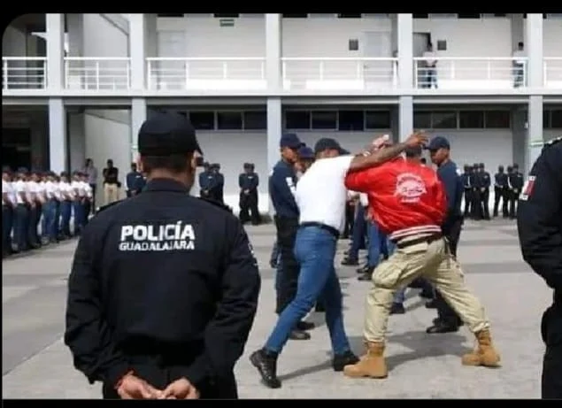 Contratan al "Vampiro Canadiense" para capacitar a la policía de Guadalajara