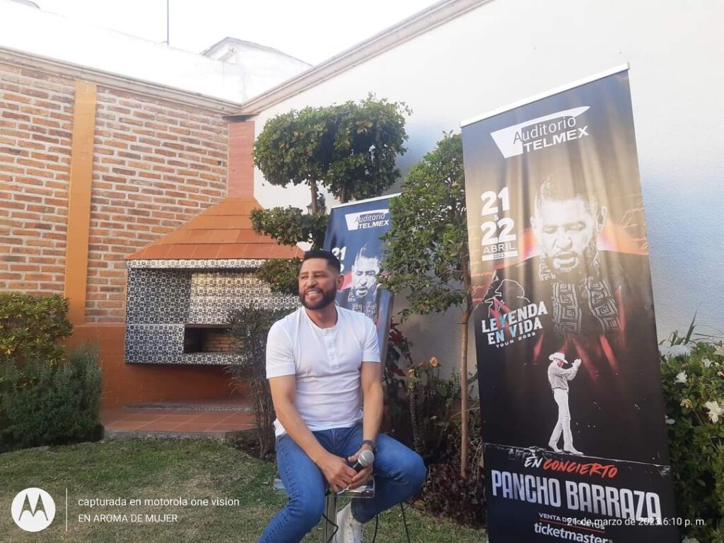 Pancho Barraza 'el poeta del amor' presentará show con más de 3 horas y 60 artístas en escena