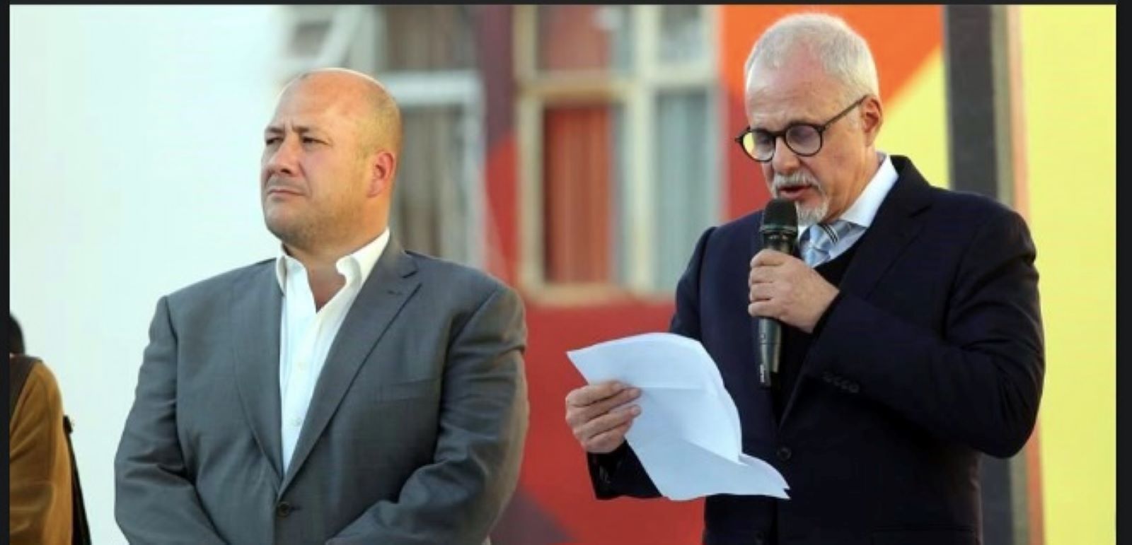 Alfaro propone hacer las paces con la UdeG