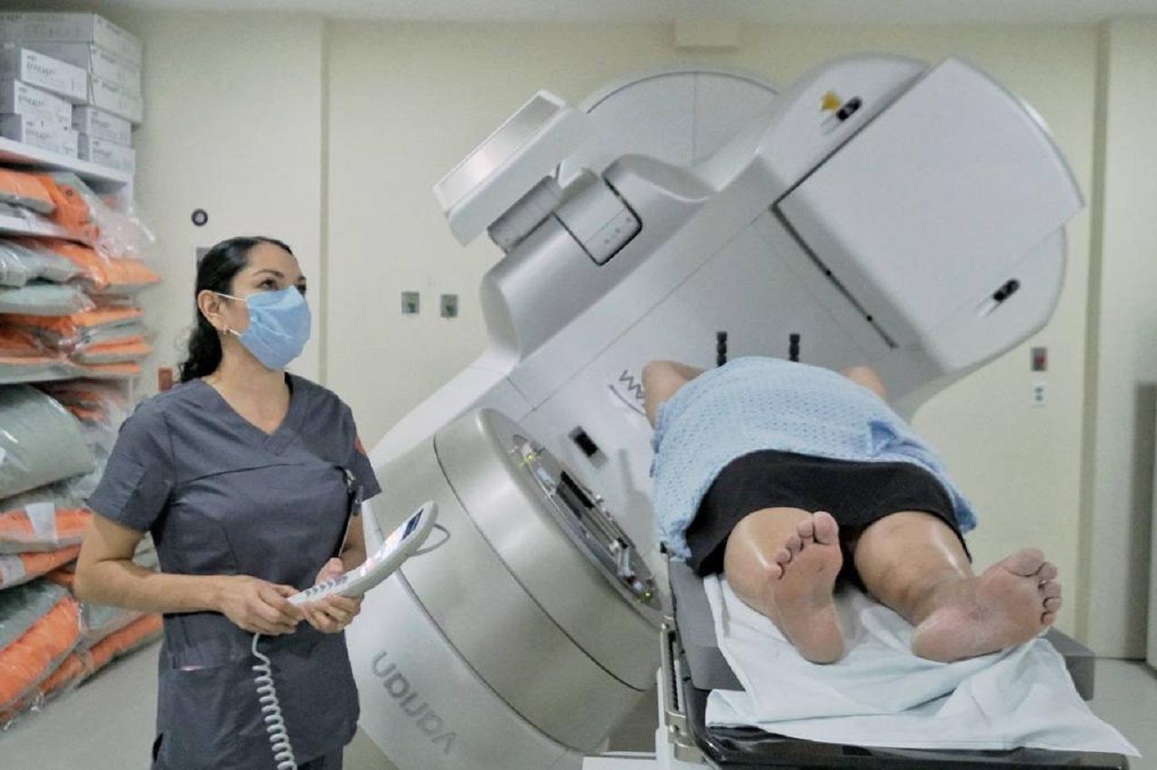 Nuevo acelerador lineal atenderá más de mil 500 personas con cáncer