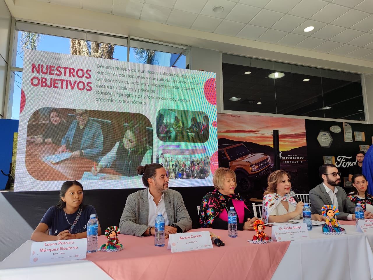 “Museo Itinerante de la muñeca Lelé” 4to. Aniversario de Mujeres Empoderadas A.C.