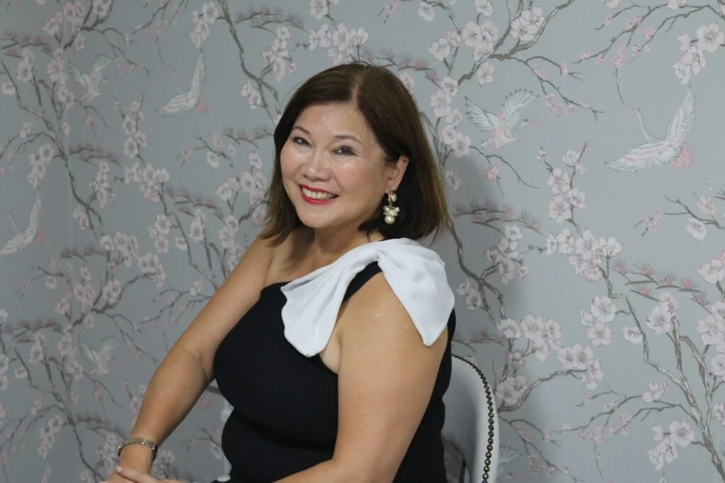 Leticia Chen ofrece un tratamiento de belleza basado en la belleza interior