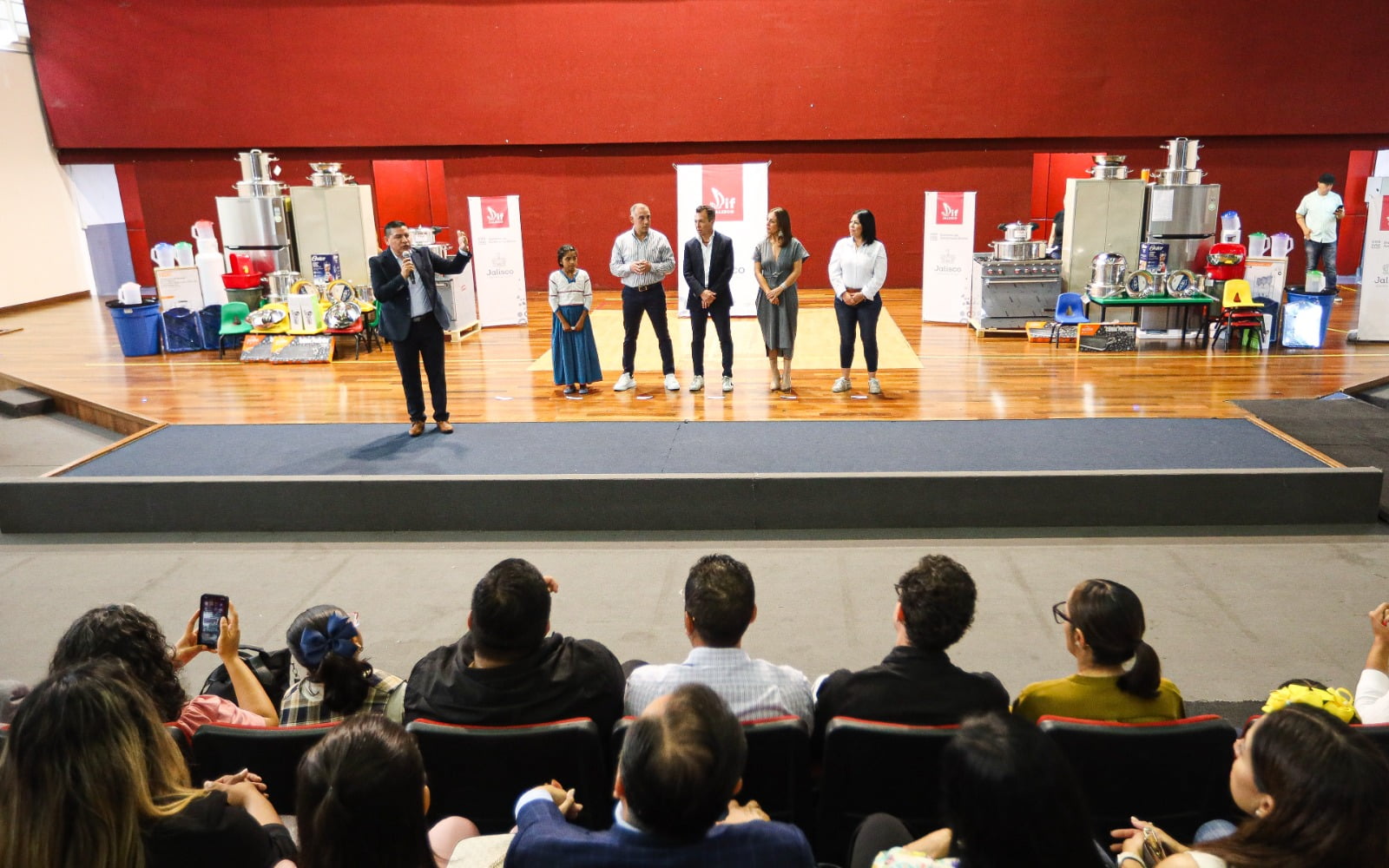 Invierten 18 mdp en cocinas entregadas a escuelas públicas de Jalisco