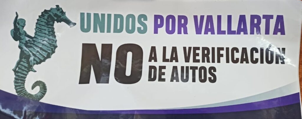 Tensión en Puerto Vallarta, estado reprime a la prensa en manifestación pacífica contra la verificación vehicular 