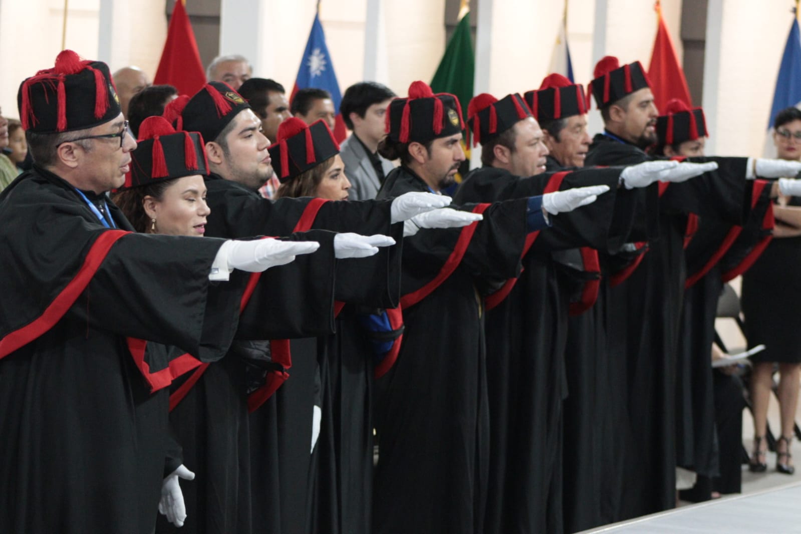 Distinguidos jaliscienses reciben valioso reconocimiento del Claustro Doctoral de Líderes Internacionales