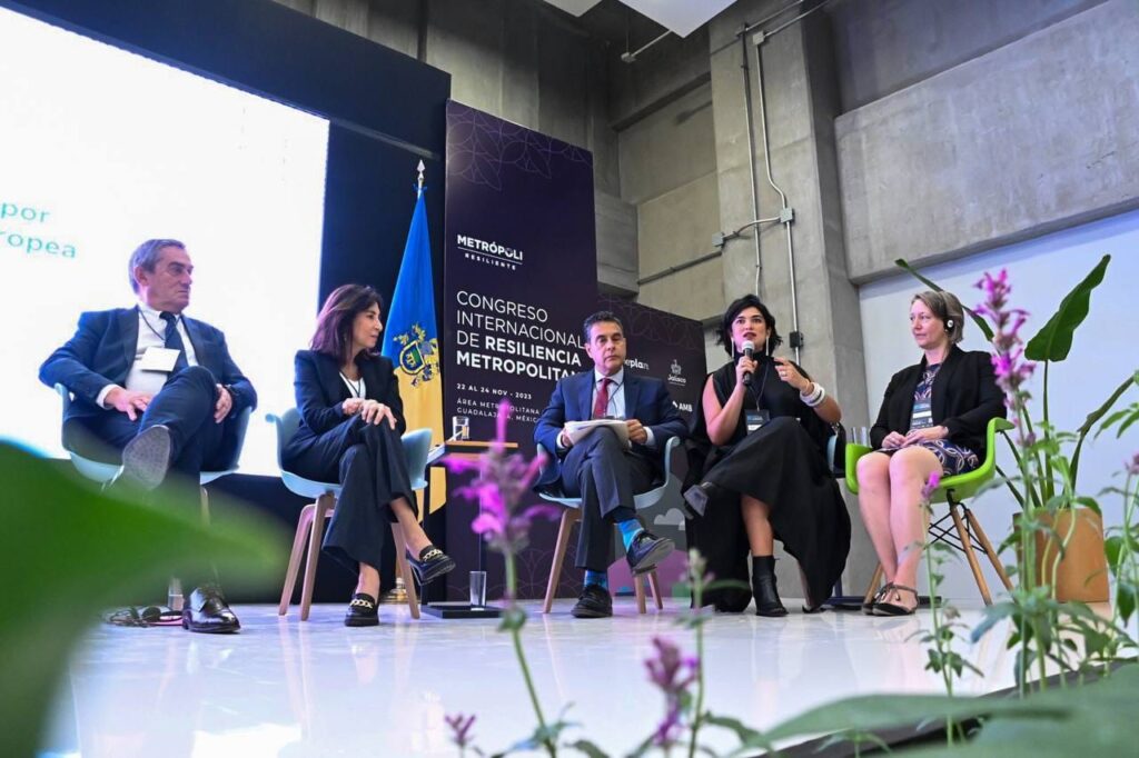 Con alrededor de 200 personas inició el Congreso Internacional de Resiliencia Metropolitana