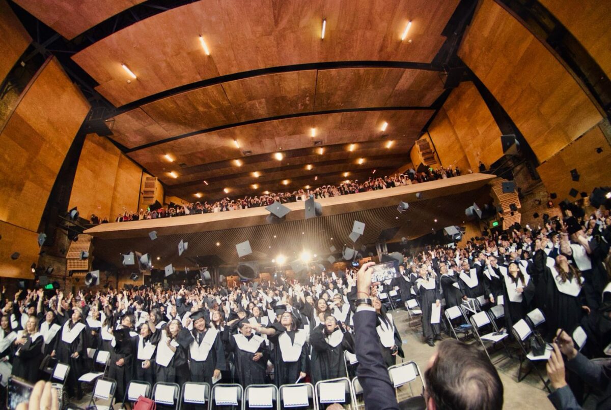 Más de 9,000 egresados de la Universidad Internacional de La Rioja (UNIR) México