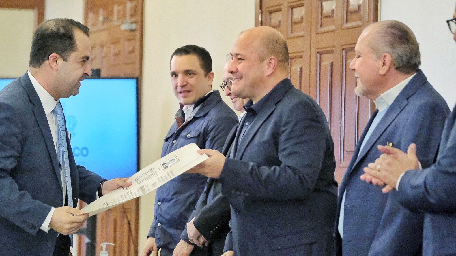 Se fortalece fe notarial en Jalisco con 18 nuevos notarios