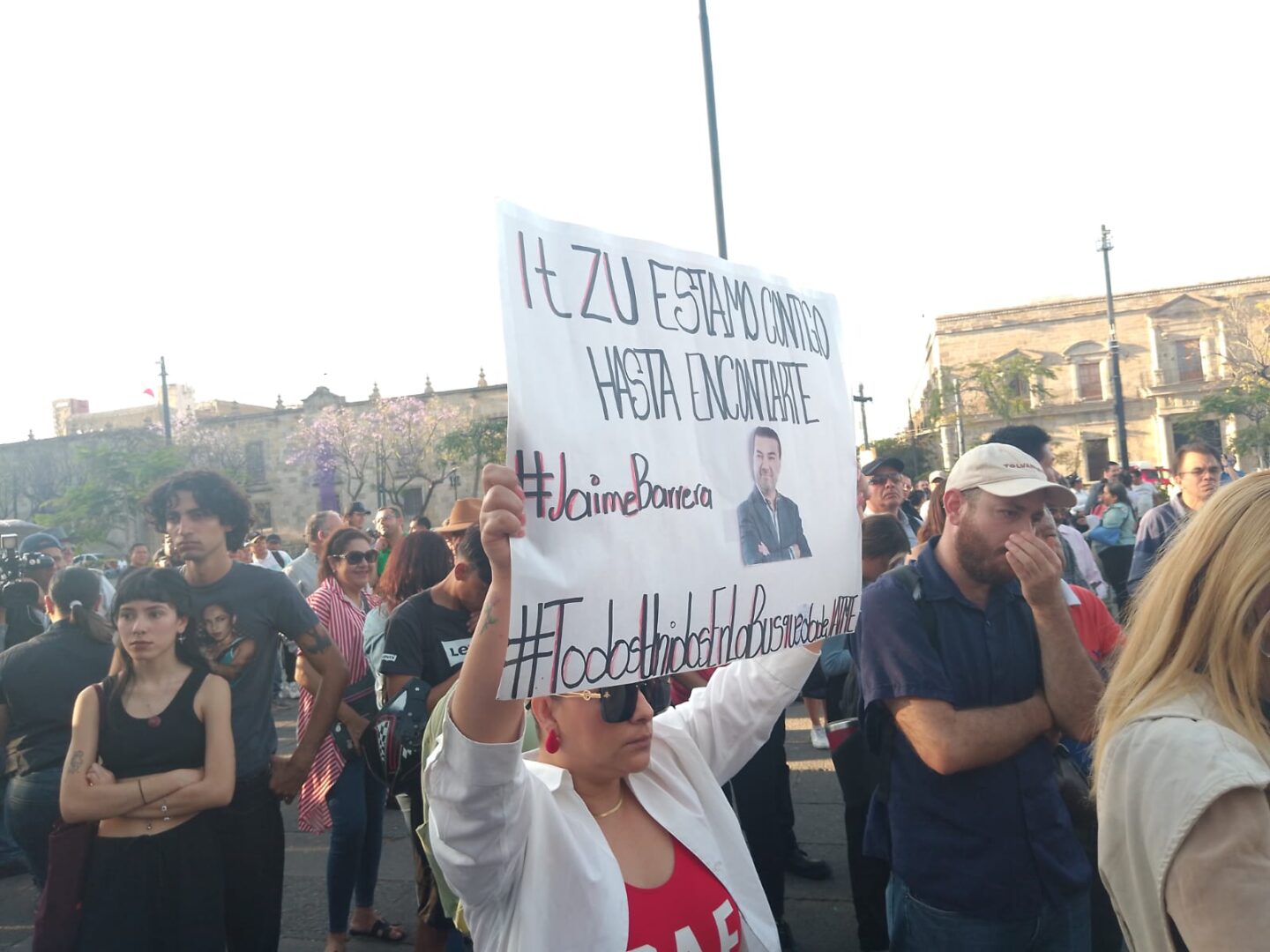 Al grito de "nos falta Jaime", exigen que se respete la libertad de expresión