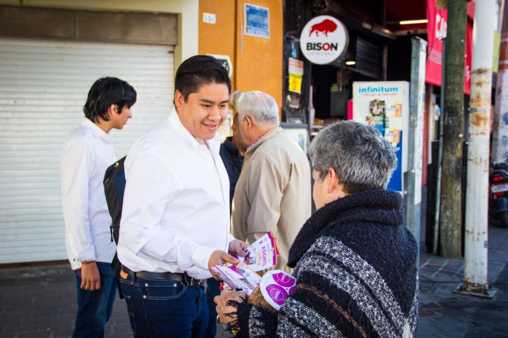 Confío en México extiende promoción del voto útil a tianguis y mercados en la entidad