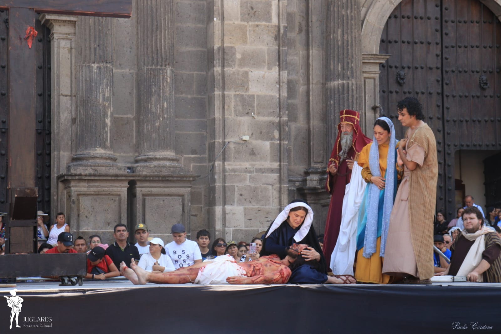 escena da la piedad viacrucis