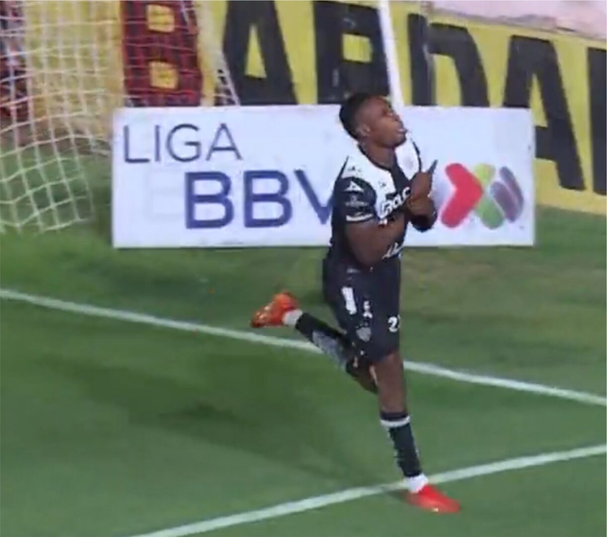 WhatsApp Image 2024 05 05 at 11.40.14 PM