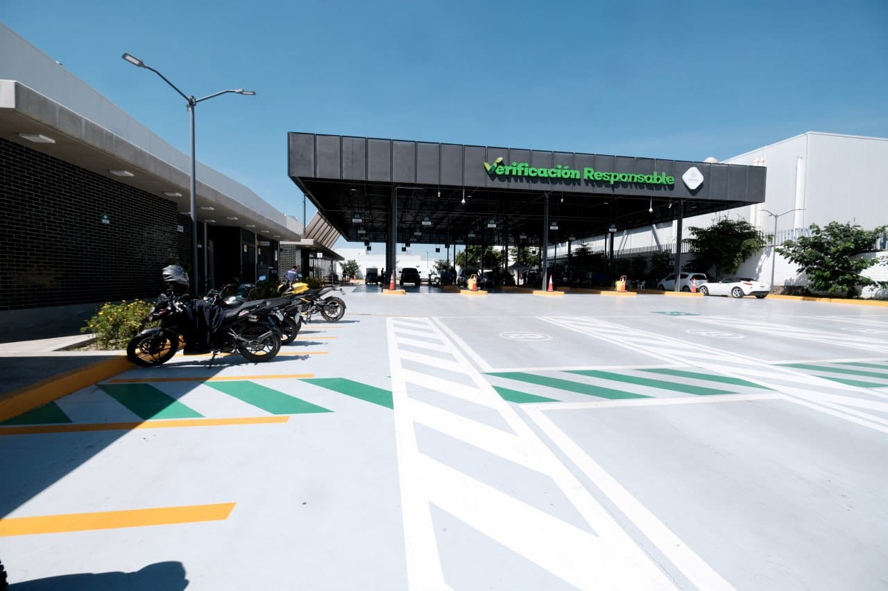 Lemus sostiene que verificación vehicular será gratuita y al 3 x 1