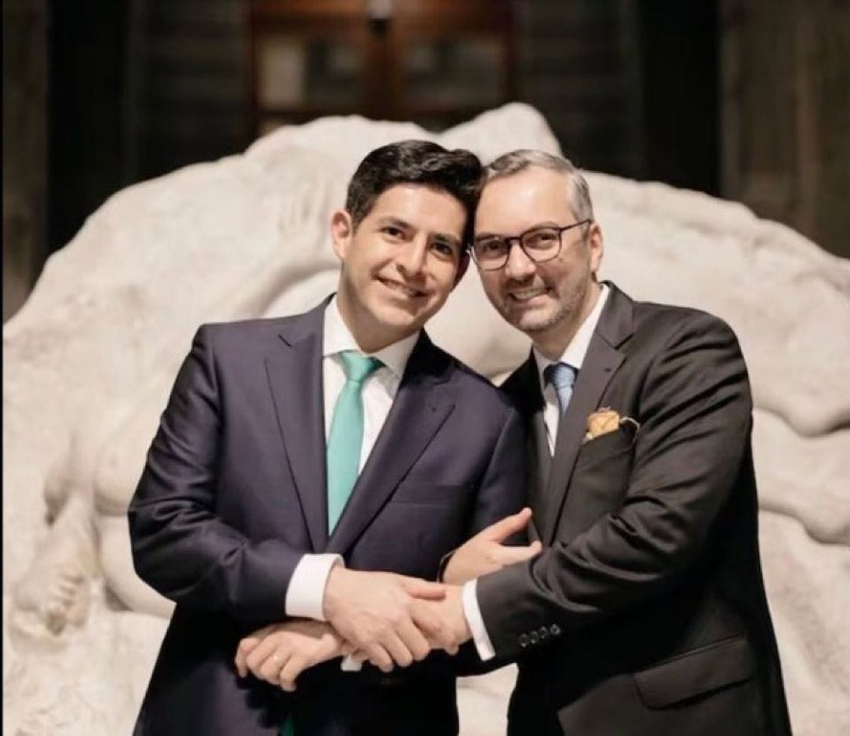 Boda LGBTIQ fifí y más, funcionaria patrocinó el evento en el Museo Nacional de Arte de México y lo disfrazó como evento diplomático
