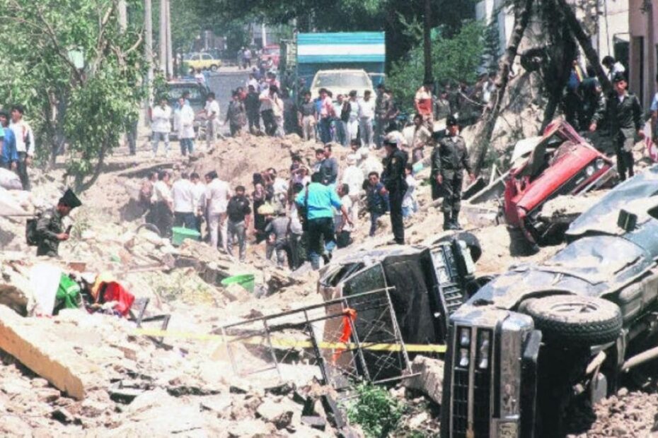 Lemus refrenda total respaldo a víctimas de las explosiones del 22 de abril