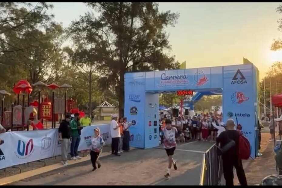 Carrera Momaic