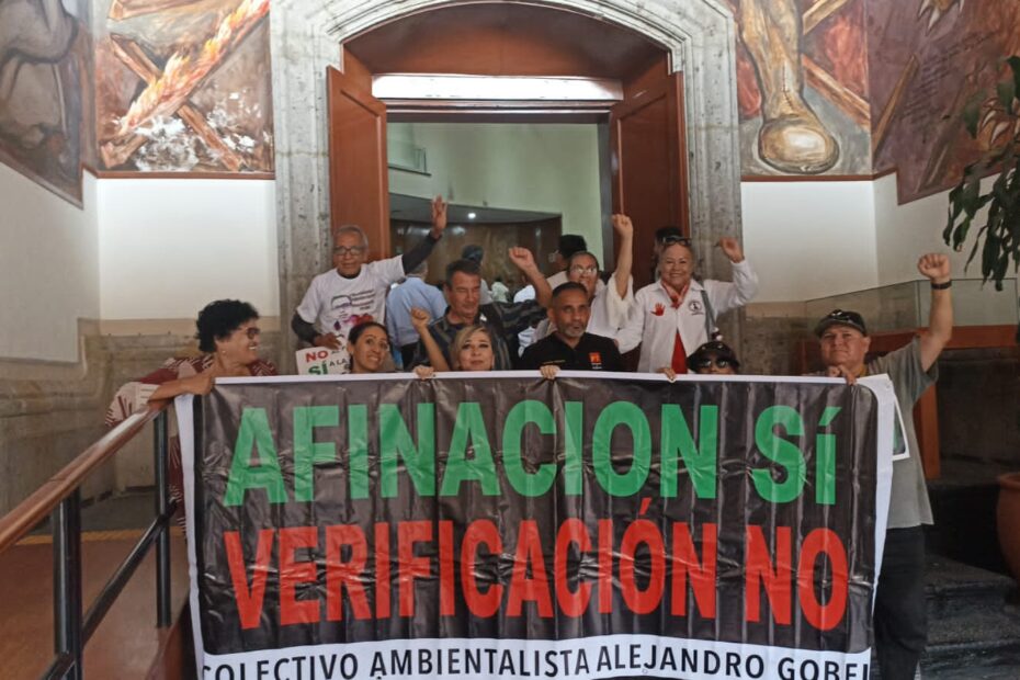Triunfo para el colectivo 'Afinación Sí, Verificación No': se meten al Congreso y solicitan acuerdo para entregar placas vehiculares sin condicionar la verificación vehicular