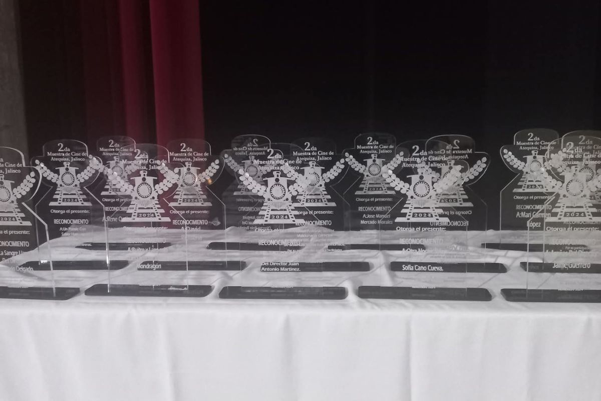 estatuilla del festival internacional de cine atequiza