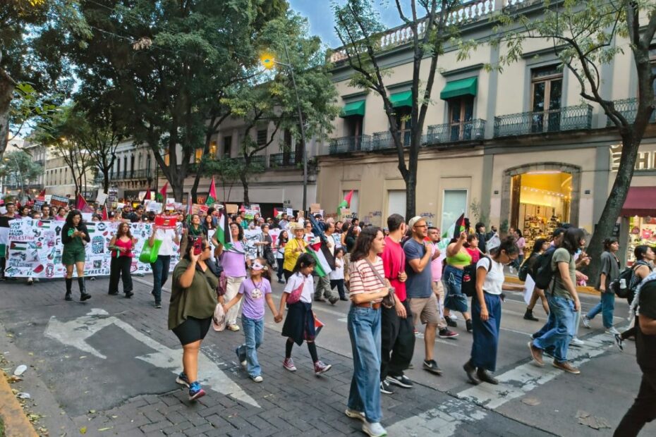 marcha en el centro de guadalajara