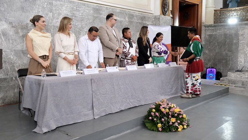 INDIGENAS