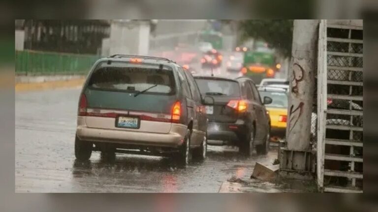 Lluvias en Guadalajara sorprenden al Área Metropolitana previo a los festejos del Grito