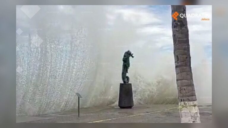 Cierran acceso al centro de Puerto Vallarta y playas de Jalisco: Oleaje extremo por Rachel