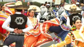 CUAAD organiza desfile de Día de Muertos en Guadalajara: Celebración llega a su edición 20